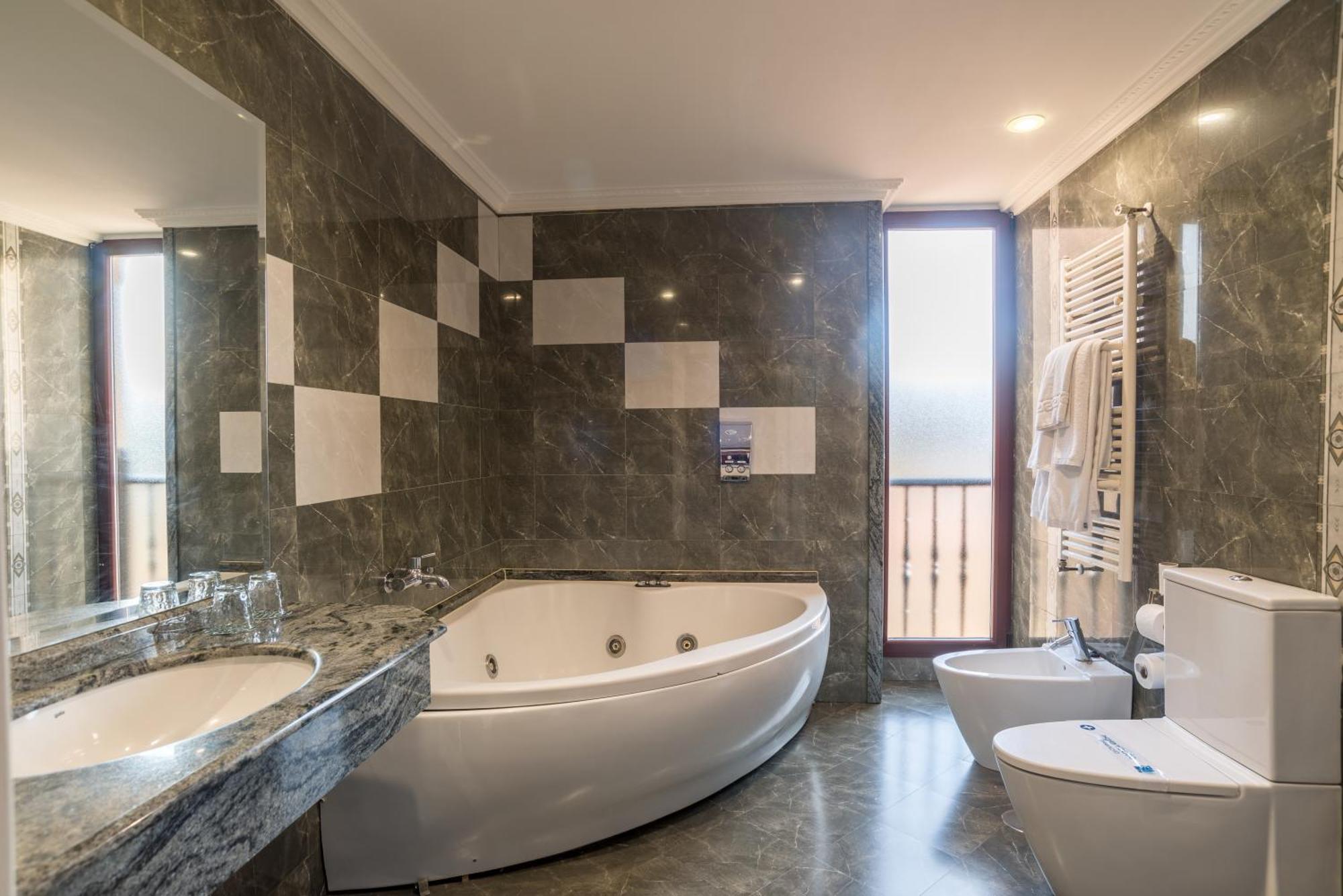 Hotel Spa Villa Pasiega Hoznayo Ngoại thất bức ảnh